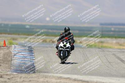 media/May-25-2025-Lets Ride (Sun) [[0ff033e448]]/C Group/1140am (Grapevine)/